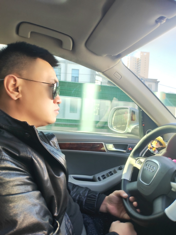 Mr陈的第一张照片--哈尔滨相亲服务中心