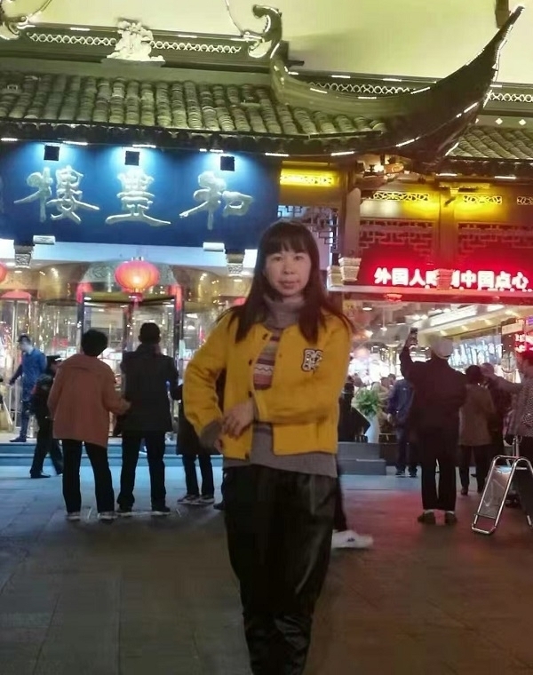 君倩的第三张照片--哈尔滨相亲服务中心