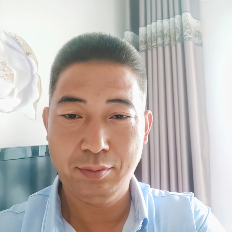 雨中漫步的第一张照片--哈尔滨相亲服务中心