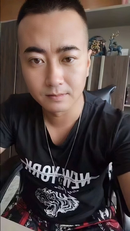 Luck耀的第一张照片--哈尔滨相亲服务中心