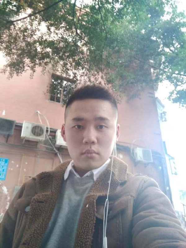 想了很久的男人的第一张照片--哈尔滨相亲服务中心