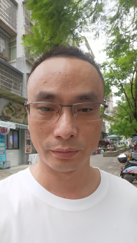 孤狼的第二张照片--哈尔滨相亲服务中心