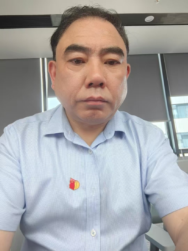 邹先生的第三张照片--哈尔滨相亲服务中心