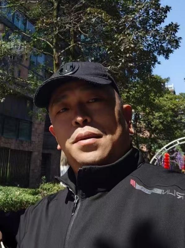 蓝色海洋的第一张照片--哈尔滨相亲服务中心