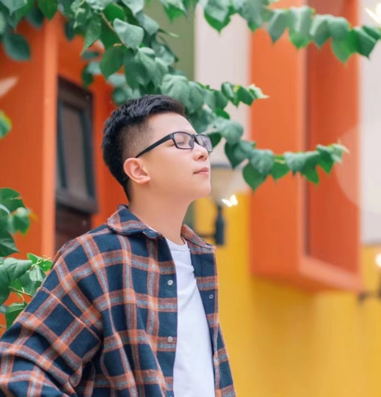 版本之子的第一张照片--哈尔滨相亲服务中心